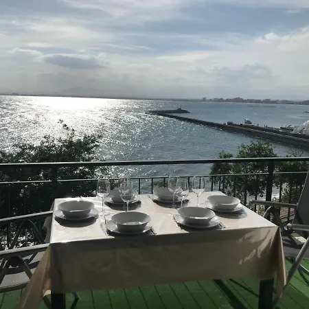 Far Bay * Ρόζες