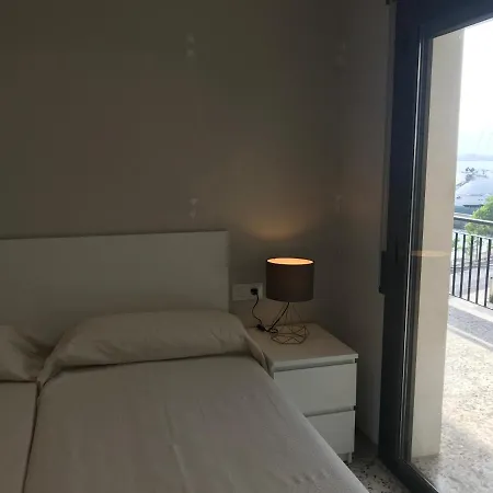 Far Bay Apartment *