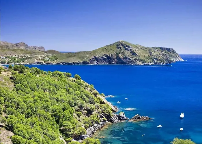 Far Bay Апартаменты